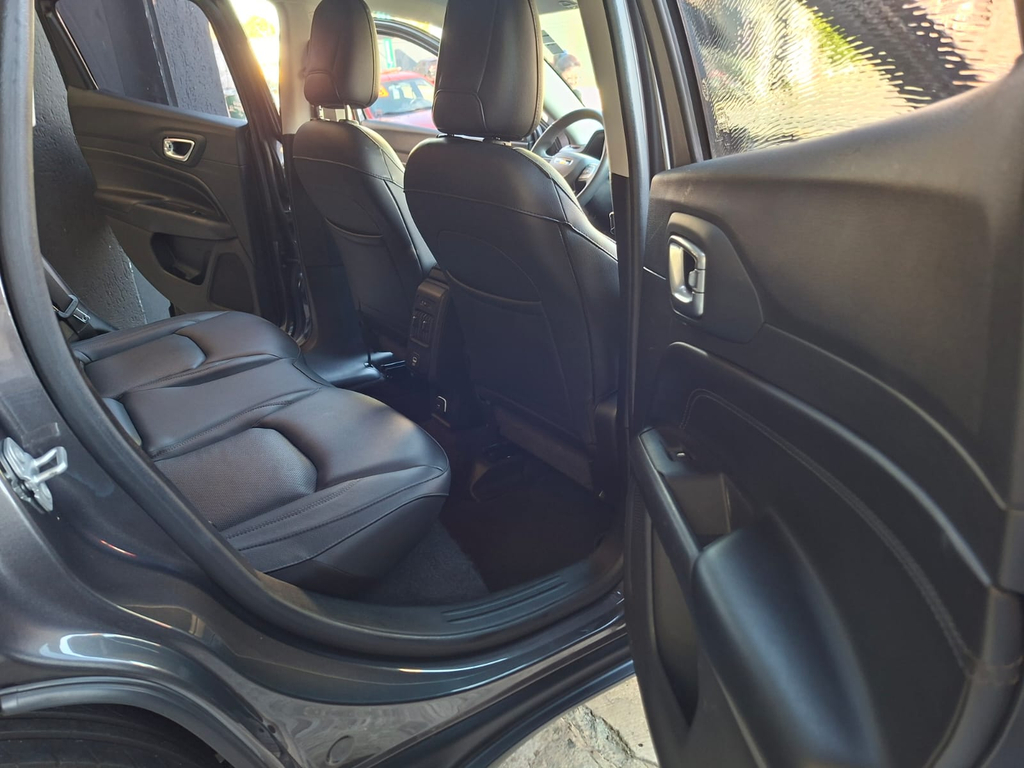 Jeep Compass Cinza