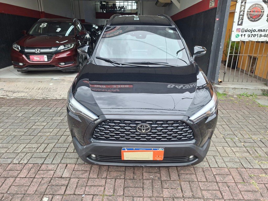 Toyota Corolla Cross Preto