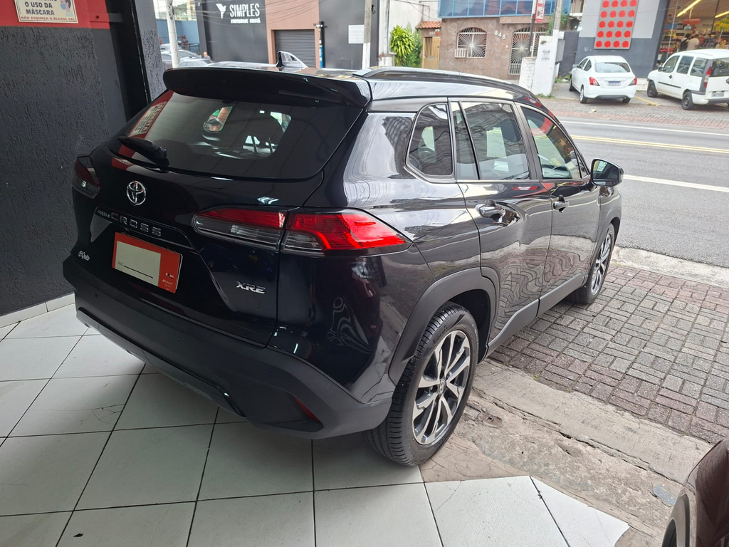 Toyota Corolla Cross Preto
