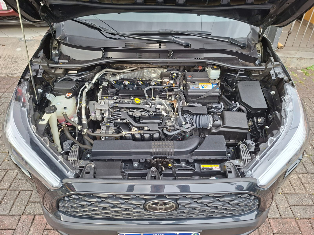 Toyota Corolla Cross Preto