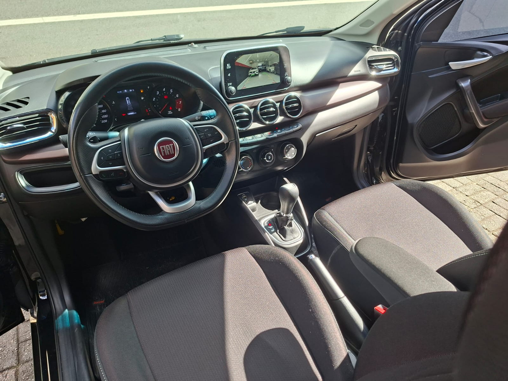 Fiat Cronos Preto