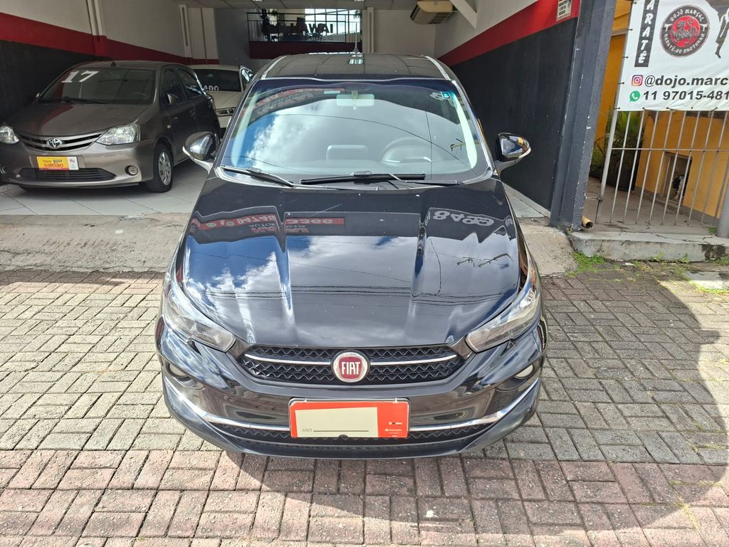 Fiat Cronos Preto