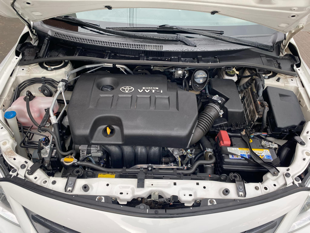 Toyota Corolla Branco