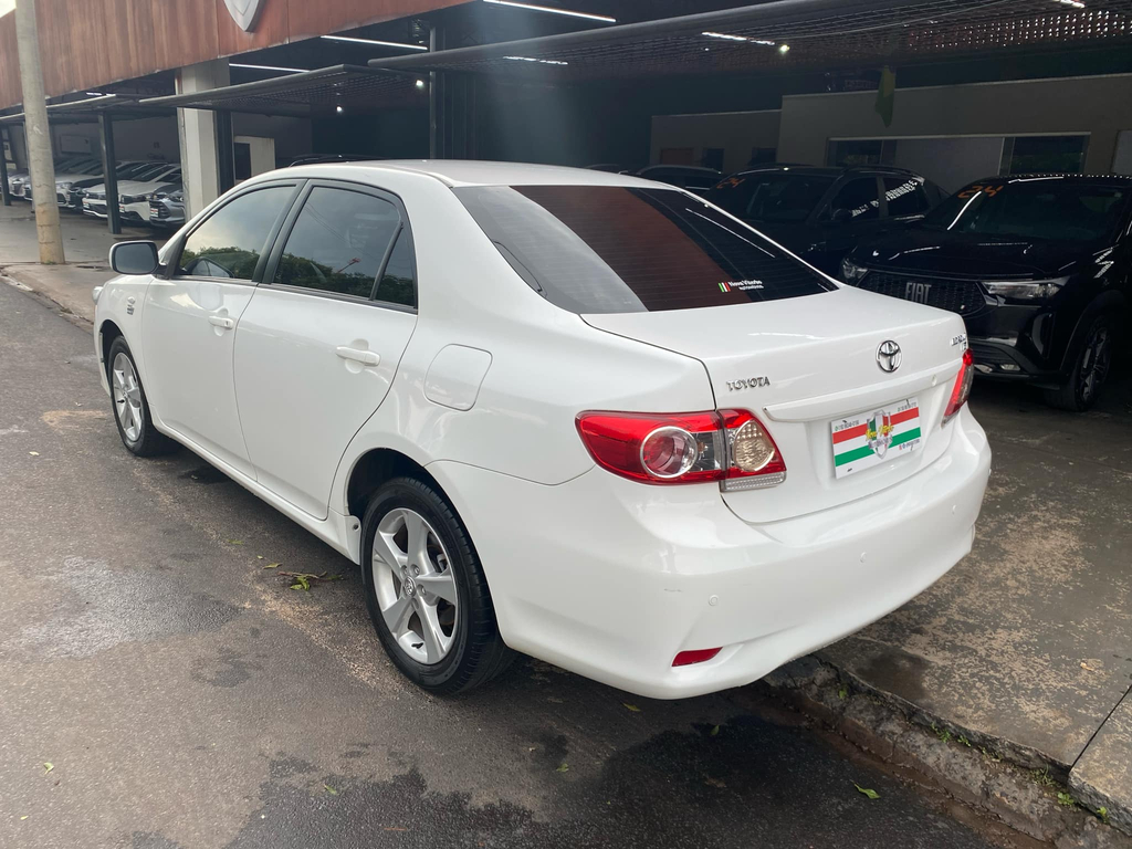 Toyota Corolla Branco