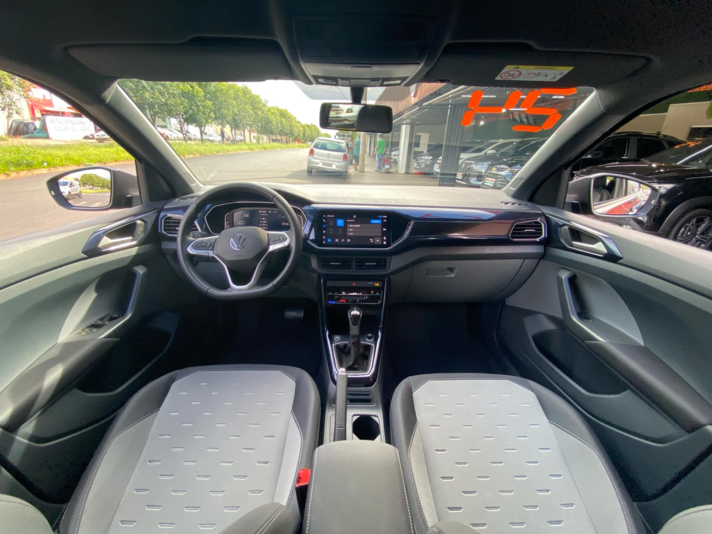 Volkswagen T-Cross Cinza