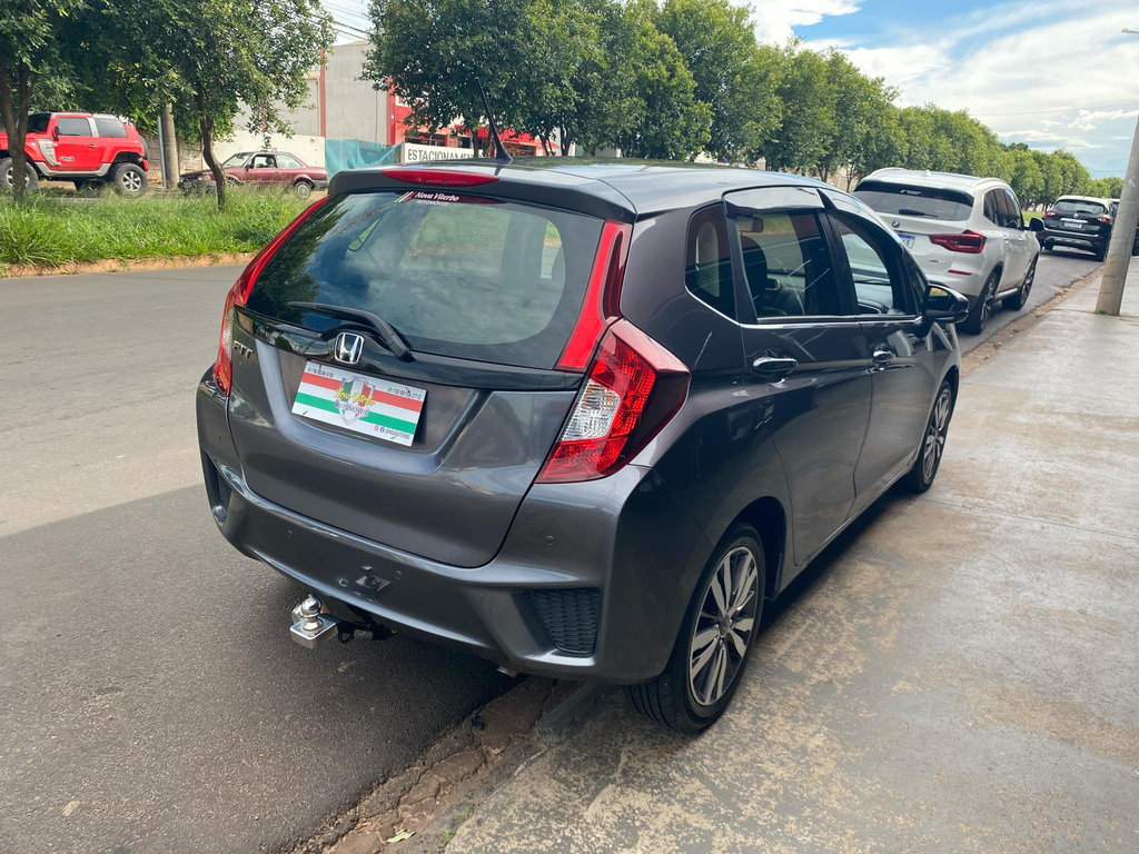 Honda Fit Cinza