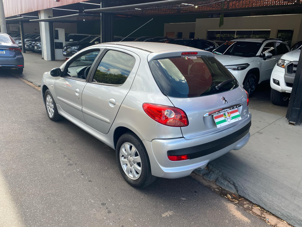Peugeot 207 Prata