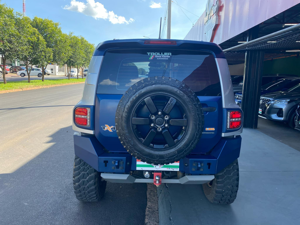 Troller T4 Azul