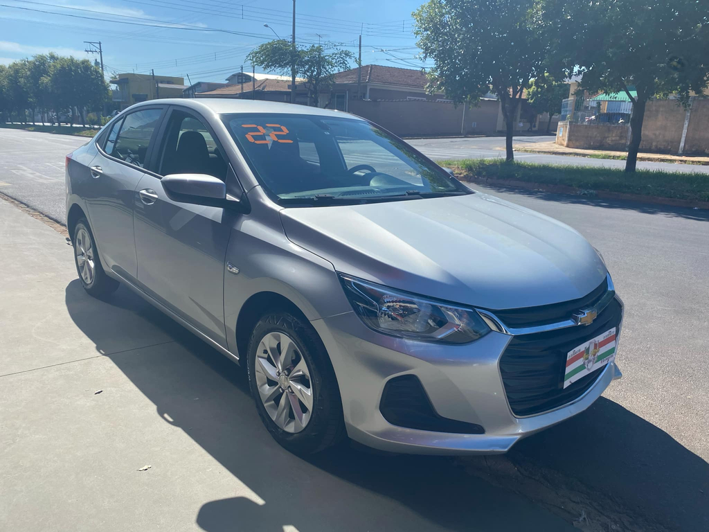 Chevrolet Onix Prata