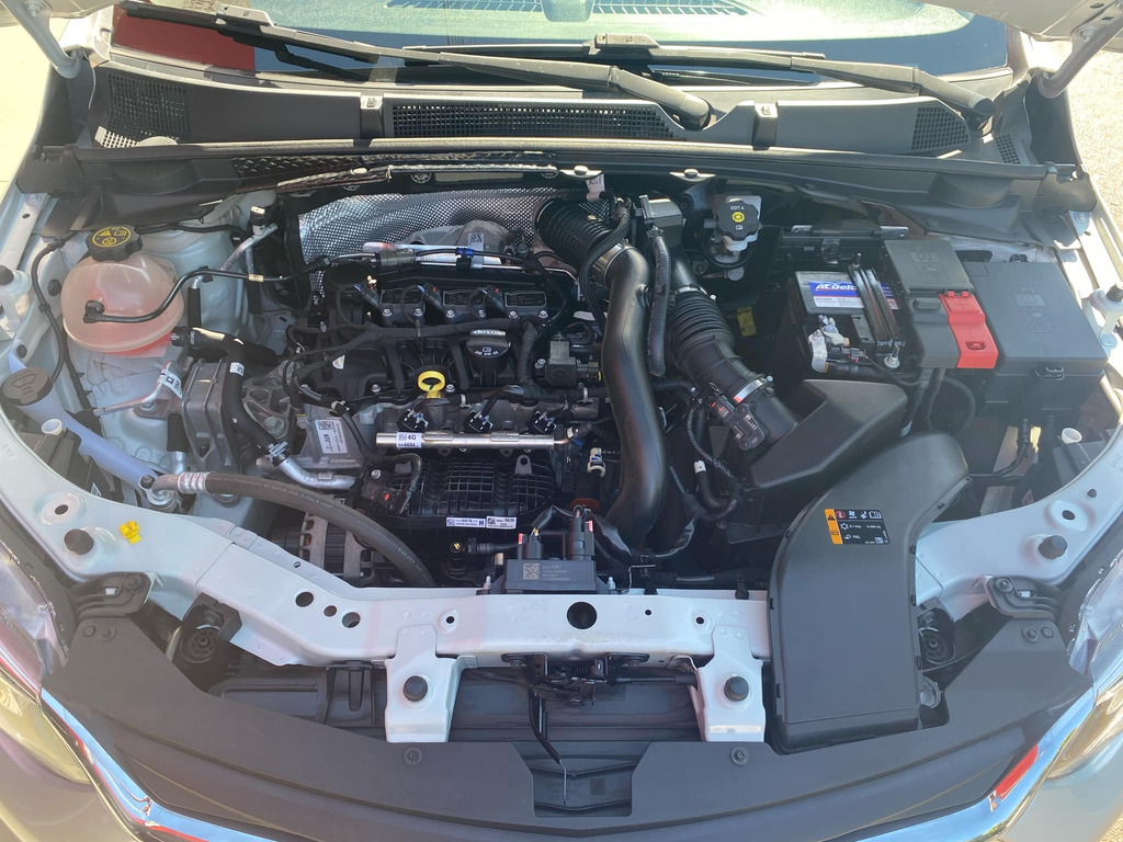 Chevrolet Onix Prata
