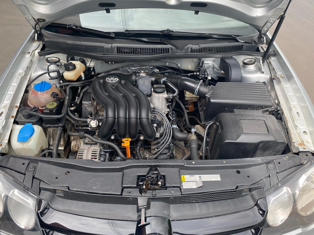 Volkswagen Golf Prata