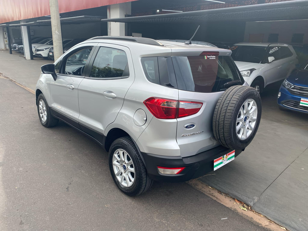 Ford EcoSport Prata