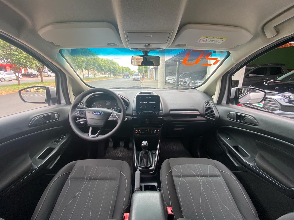 Ford EcoSport Prata