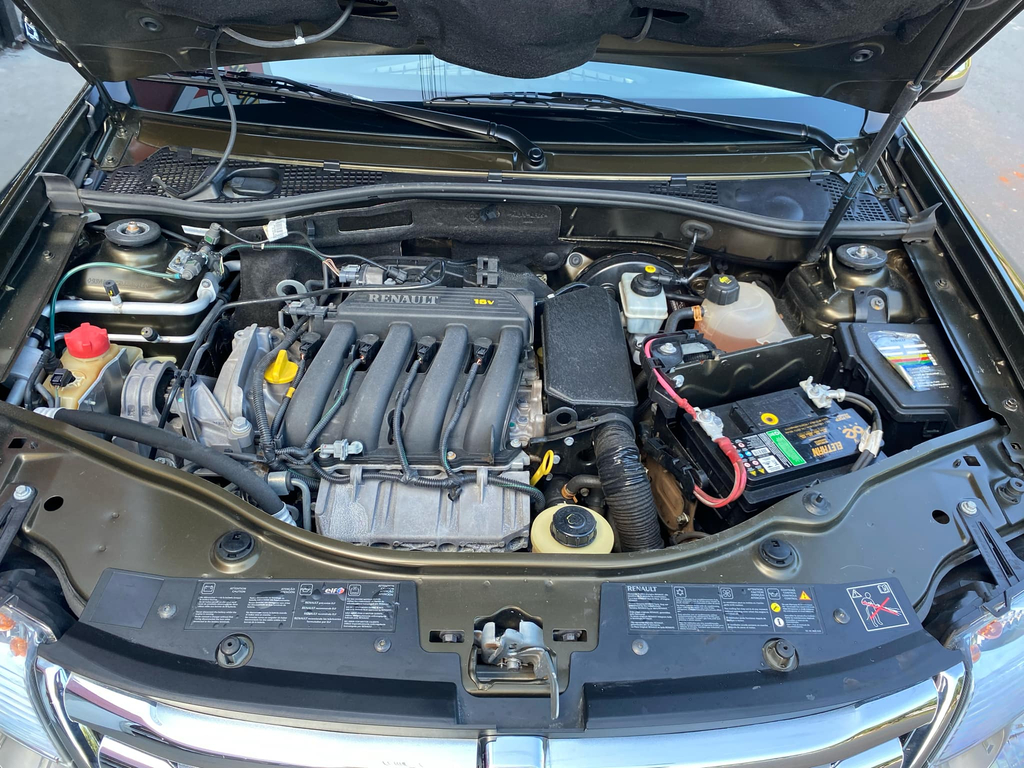 Renault Duster Verde