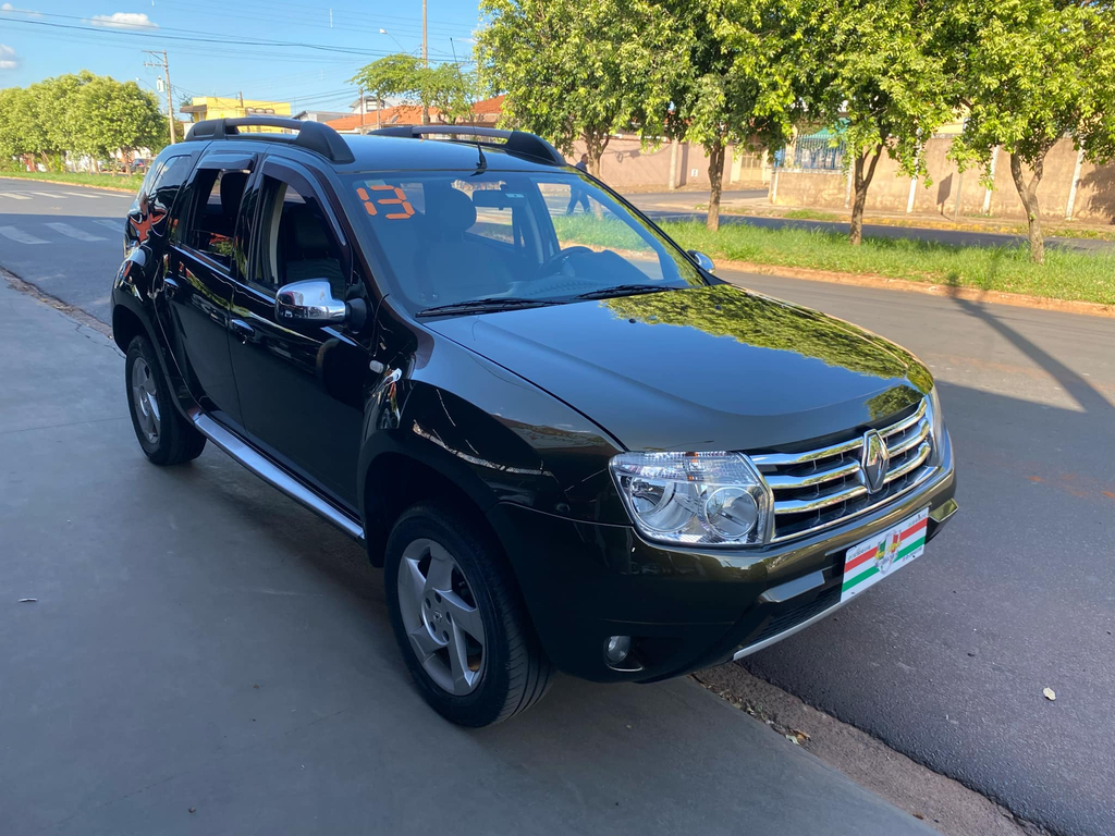Renault Duster Verde
