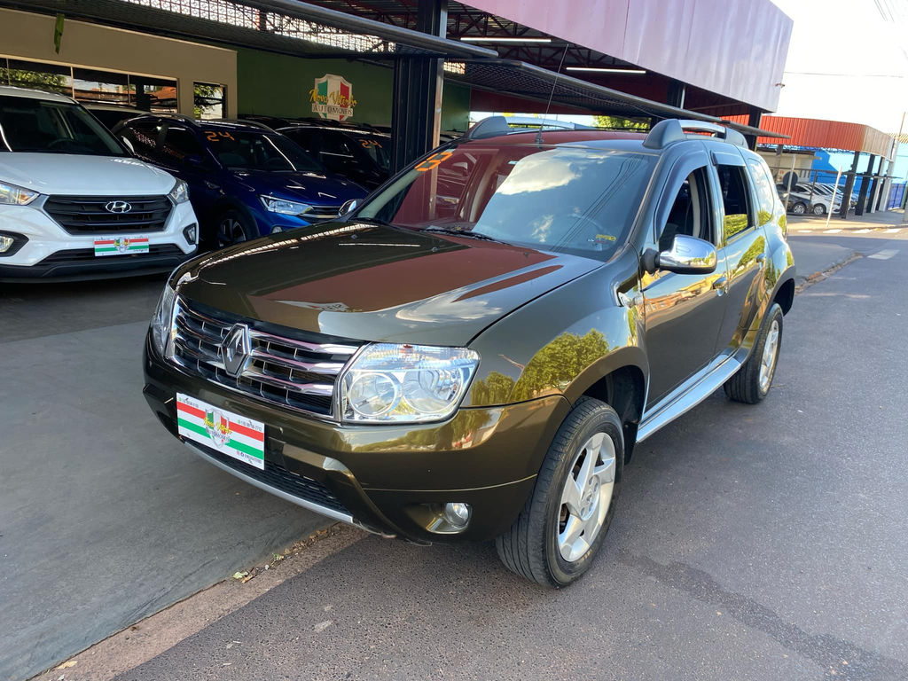 Renault Duster Verde