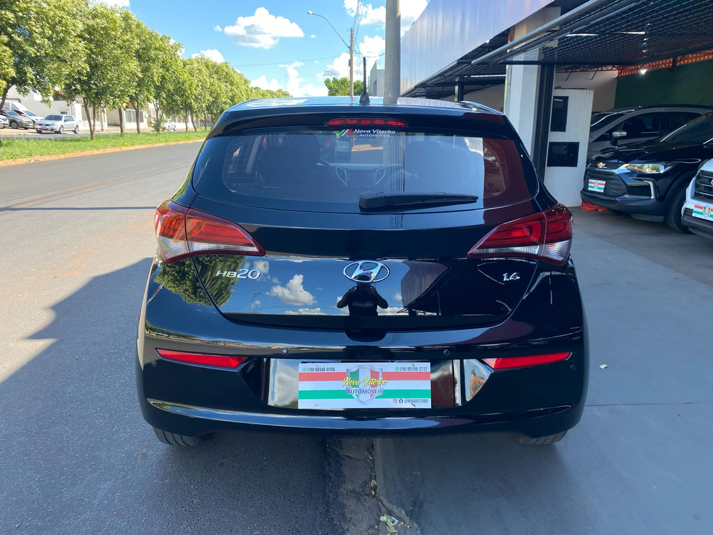Hyundai HB20 Preto