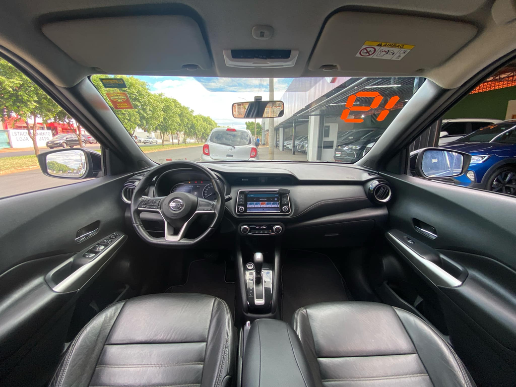 Nissan Kicks Preto