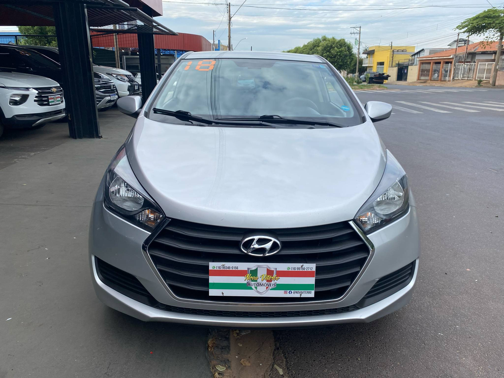 Hyundai HB20 Prata