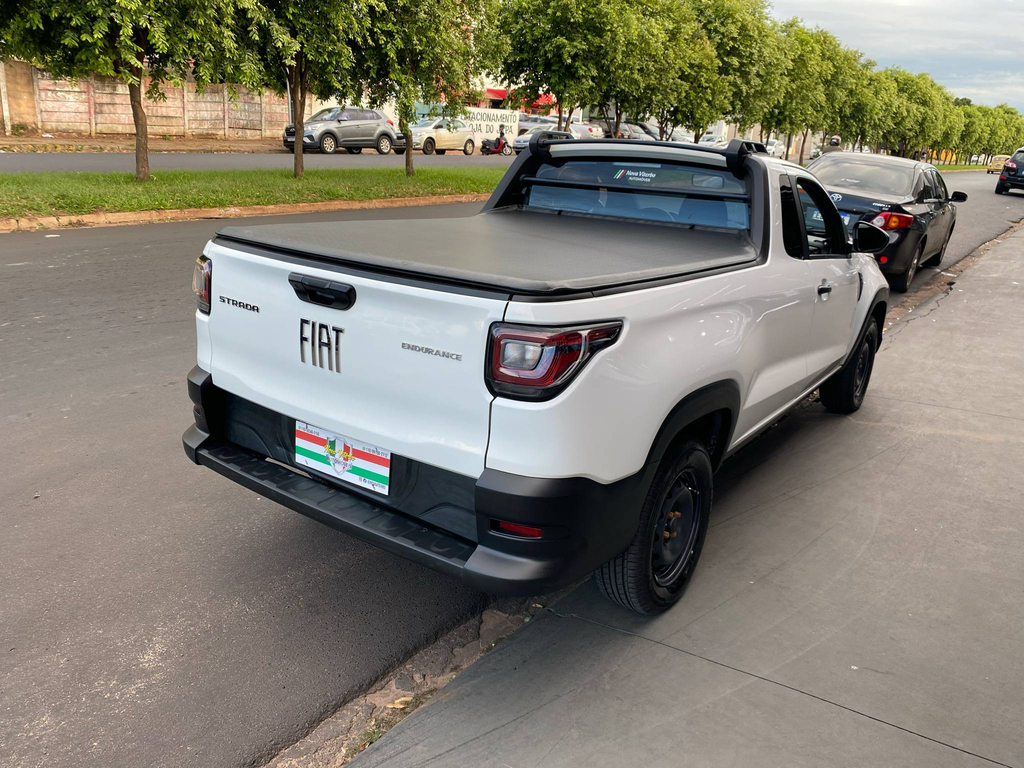 Fiat Strada Branco
