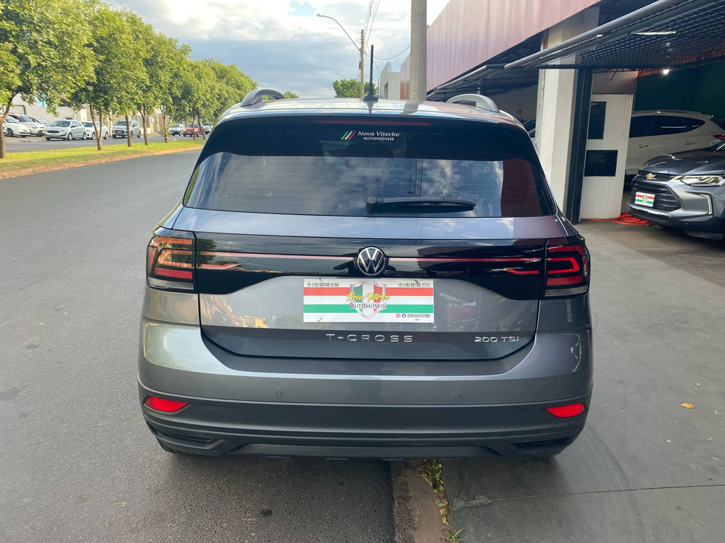 Volkswagen T-Cross Cinza