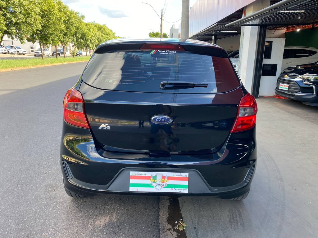 Ford Ka Preto