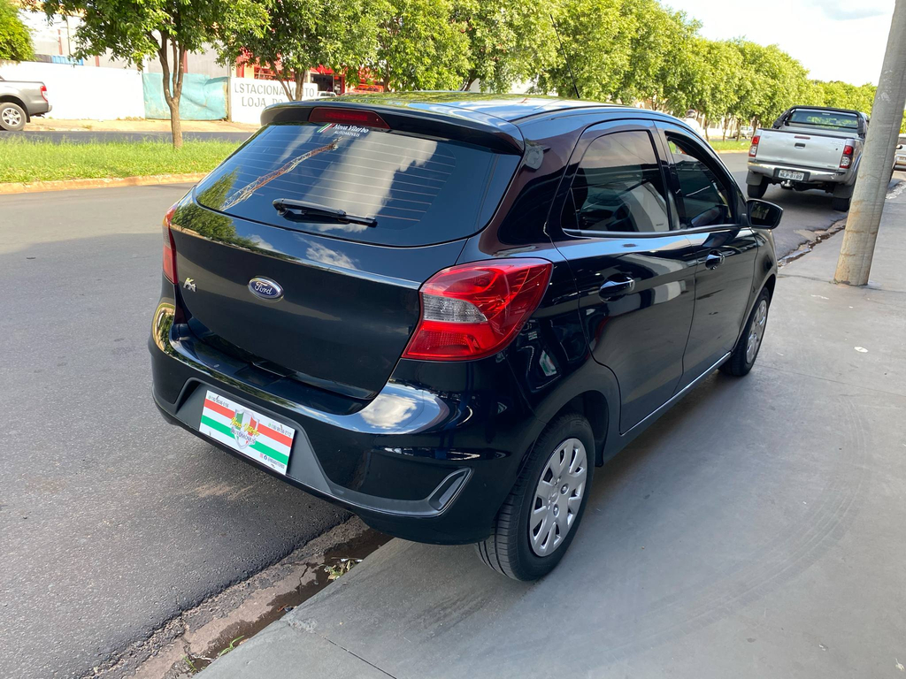 Ford Ka Preto