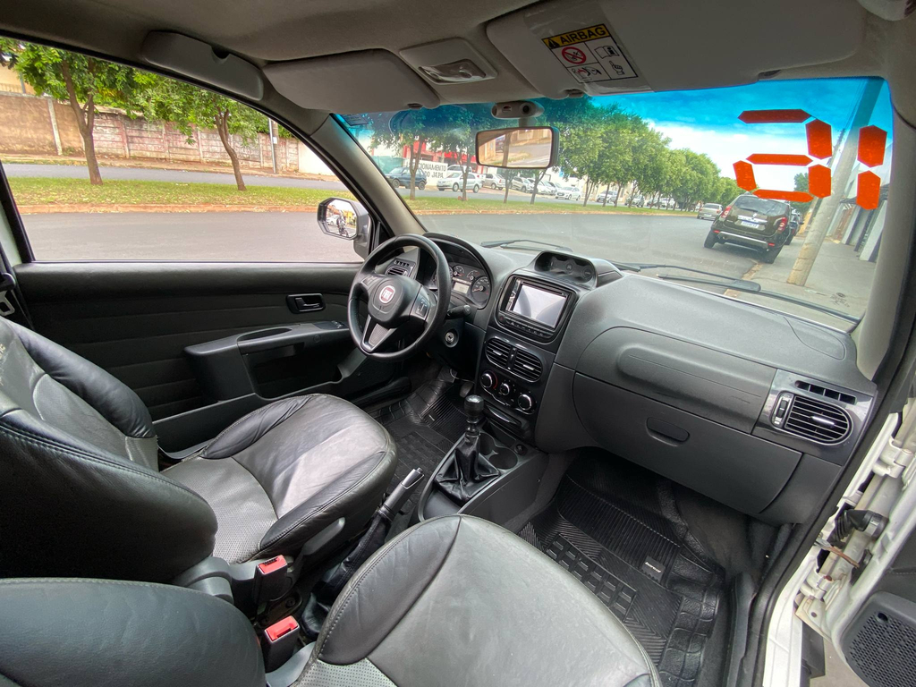 Fiat Strada Branco