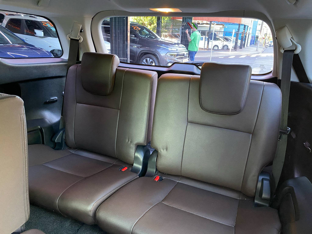 Toyota Hilux SW4 Preto