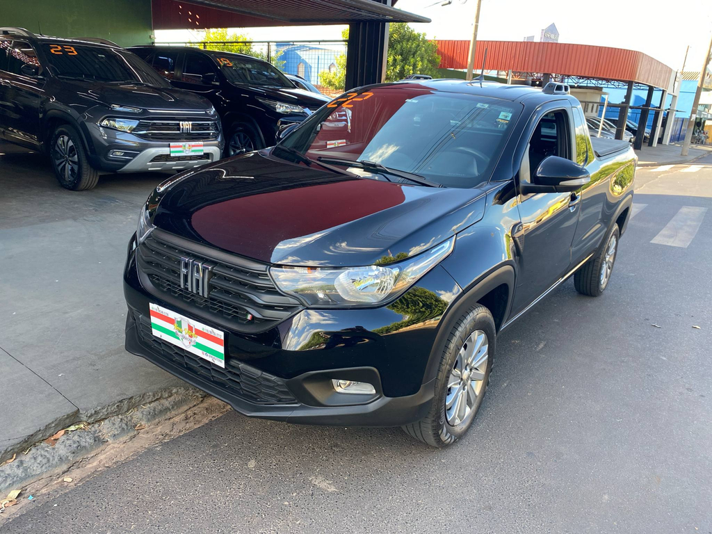Fiat Strada Preto