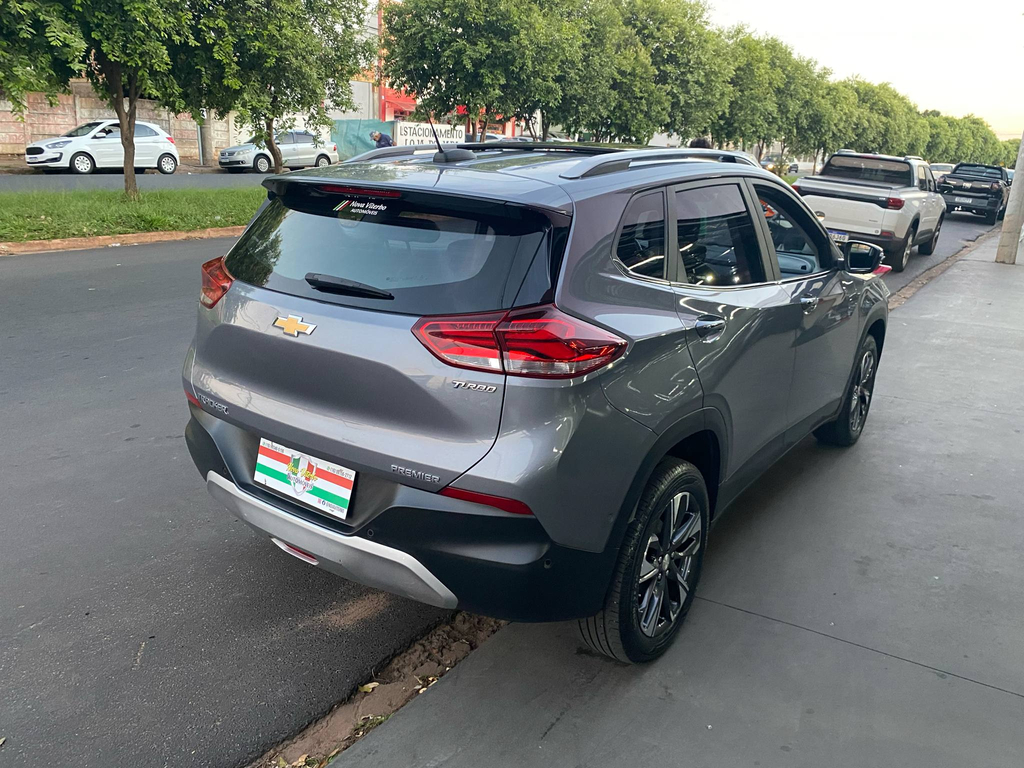 Chevrolet Tracker Cinza