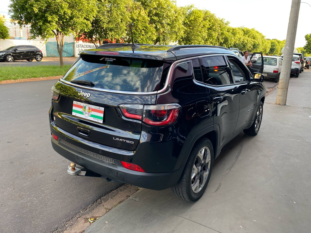 Jeep Compass Preto