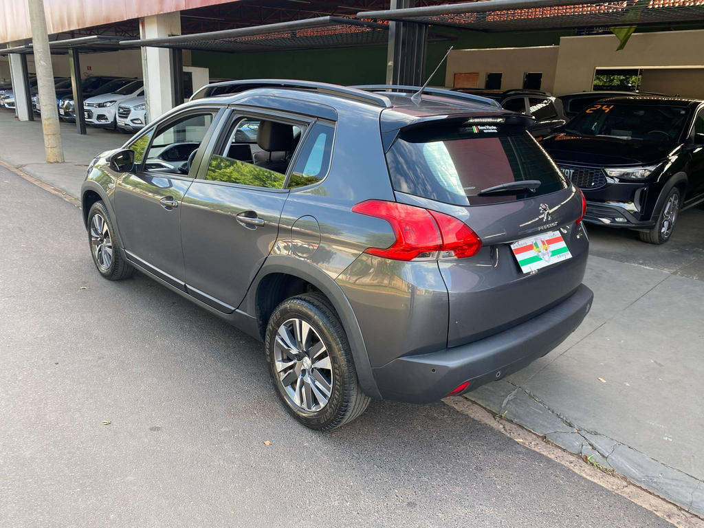 Peugeot 2008 Cinza