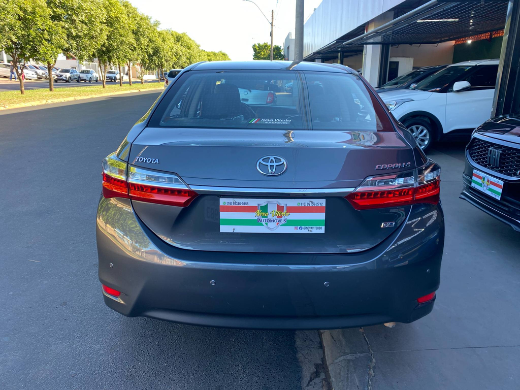 Toyota Corolla Cinza