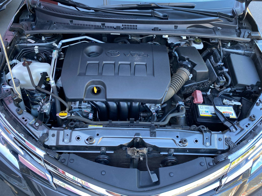 Toyota Corolla Cinza