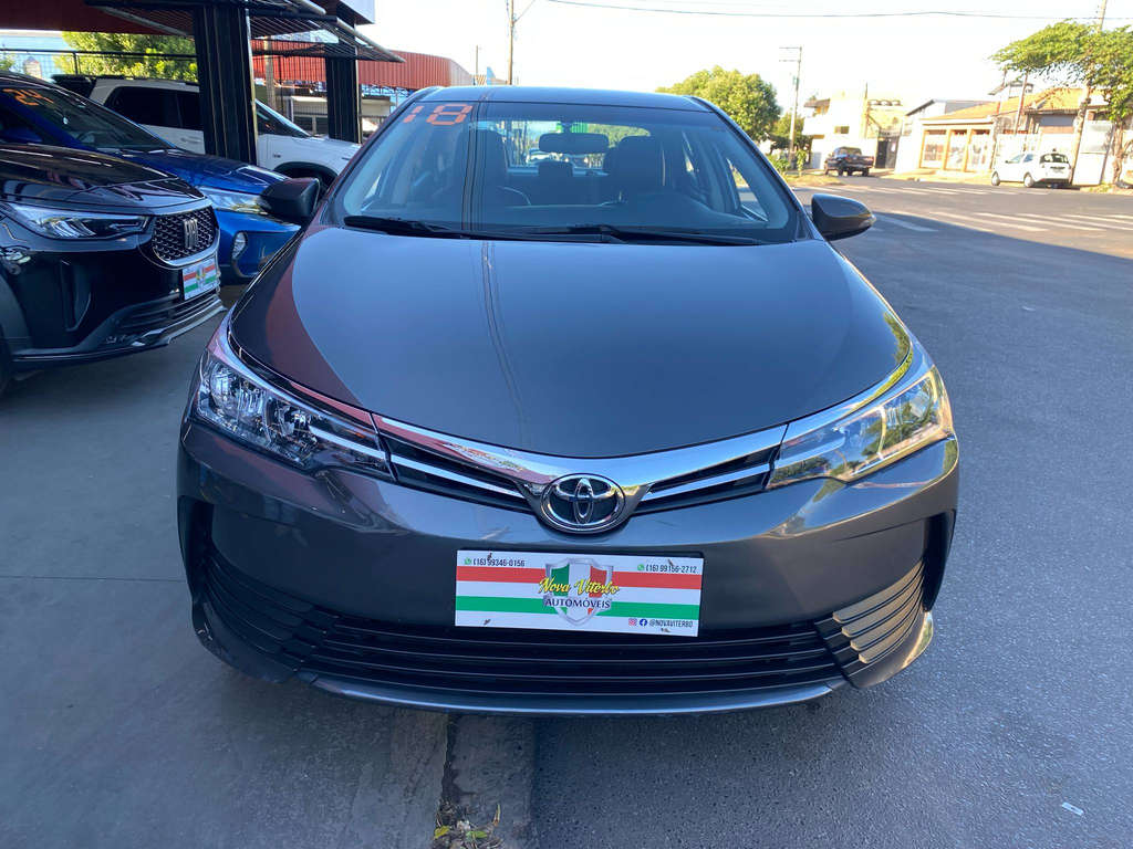Toyota Corolla Cinza