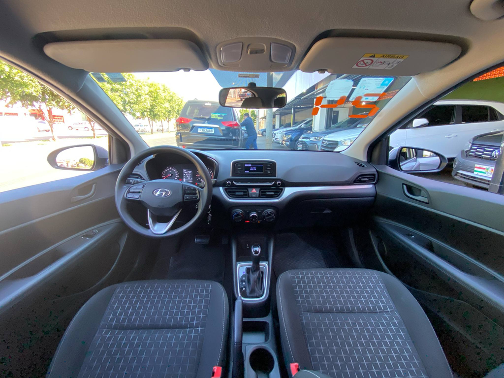 Hyundai HB20 Prata