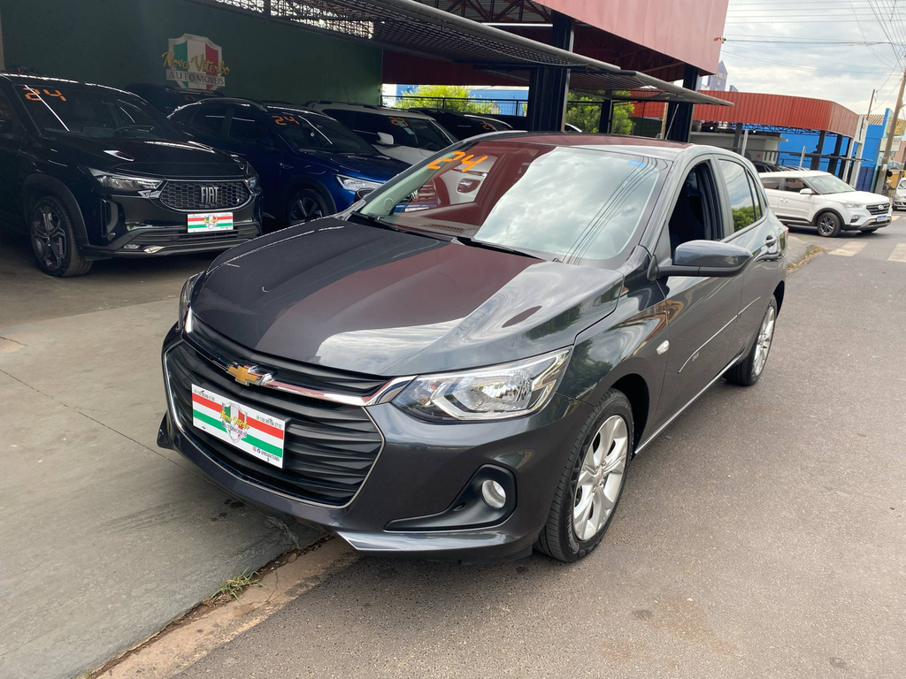 Chevrolet Onix Cinza