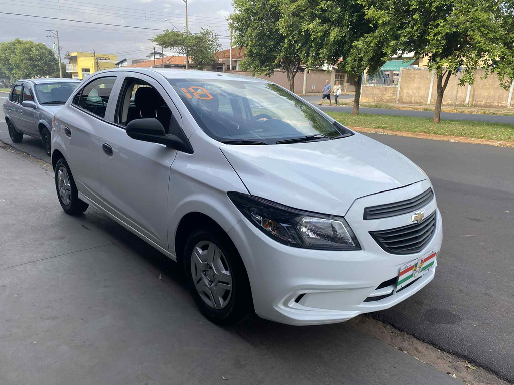 Chevrolet Onix Branco