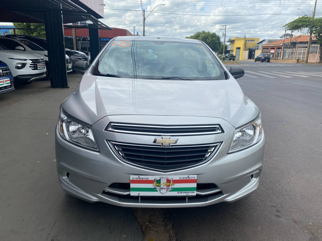 Chevrolet Onix Prata