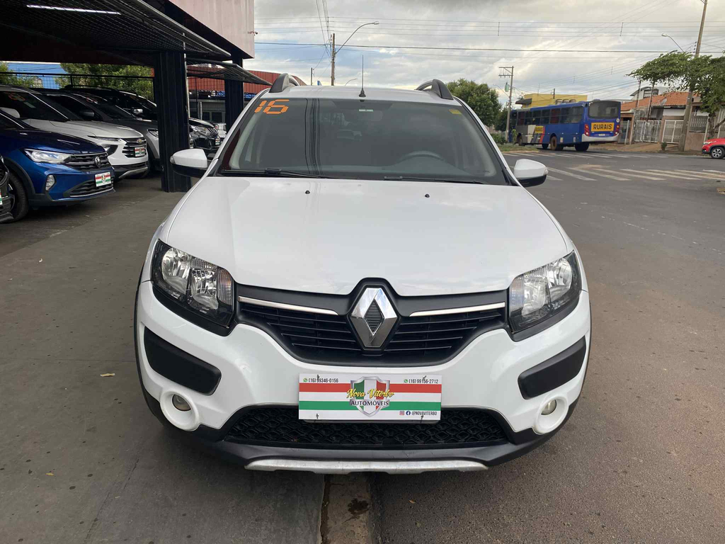 Renault Sandero Branco