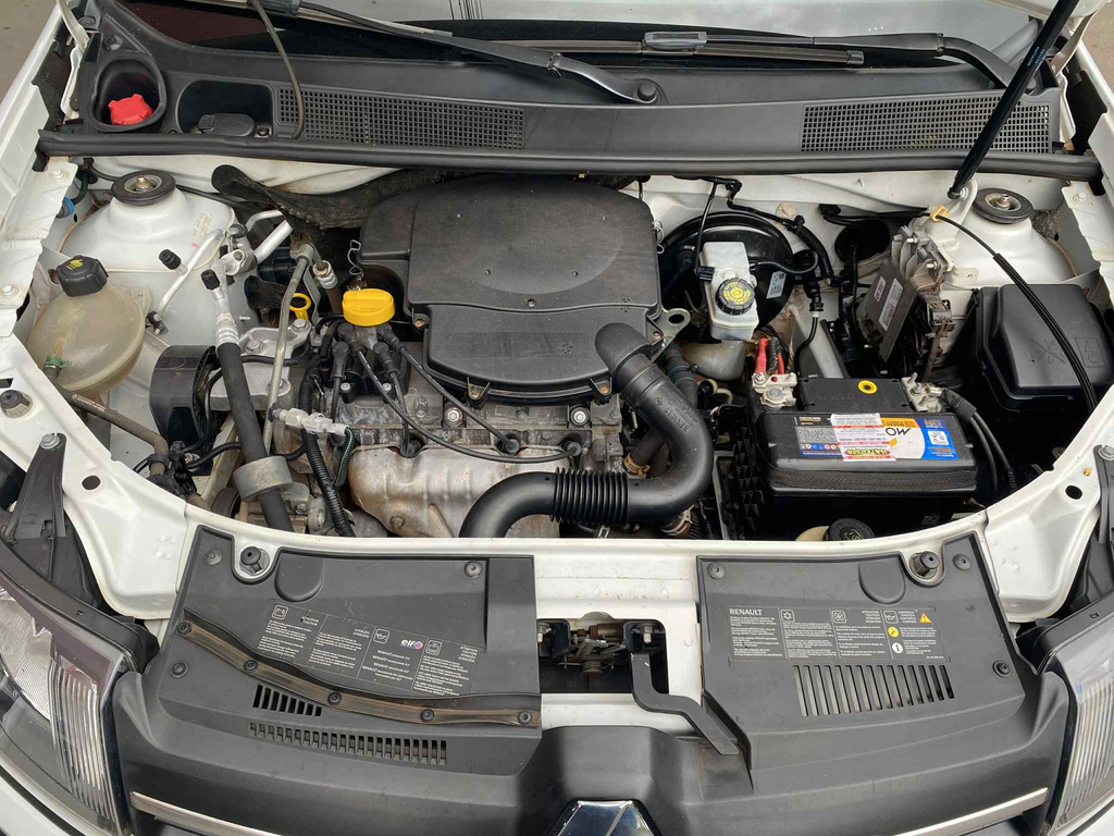 Renault Sandero Branco