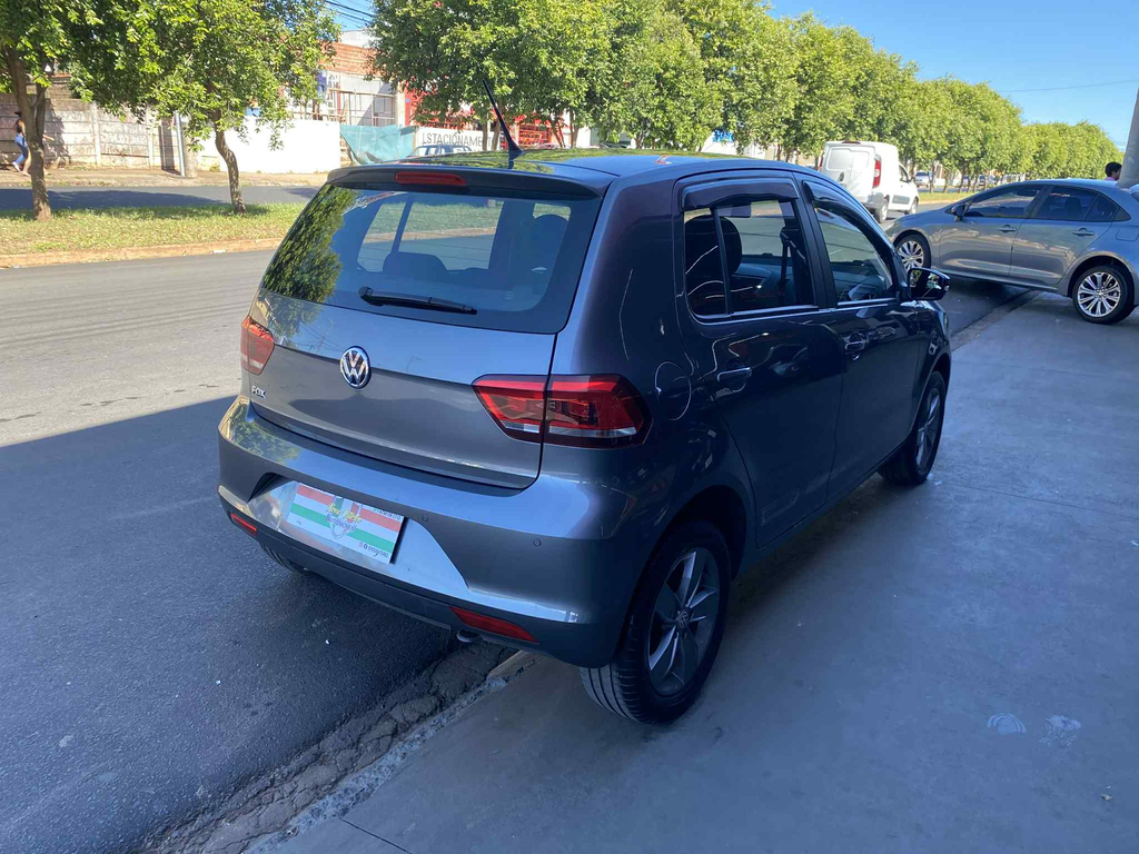 Volkswagen Fox Cinza