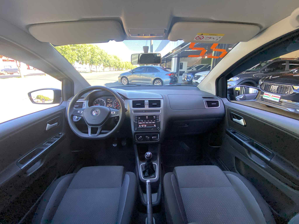 Volkswagen Fox Cinza