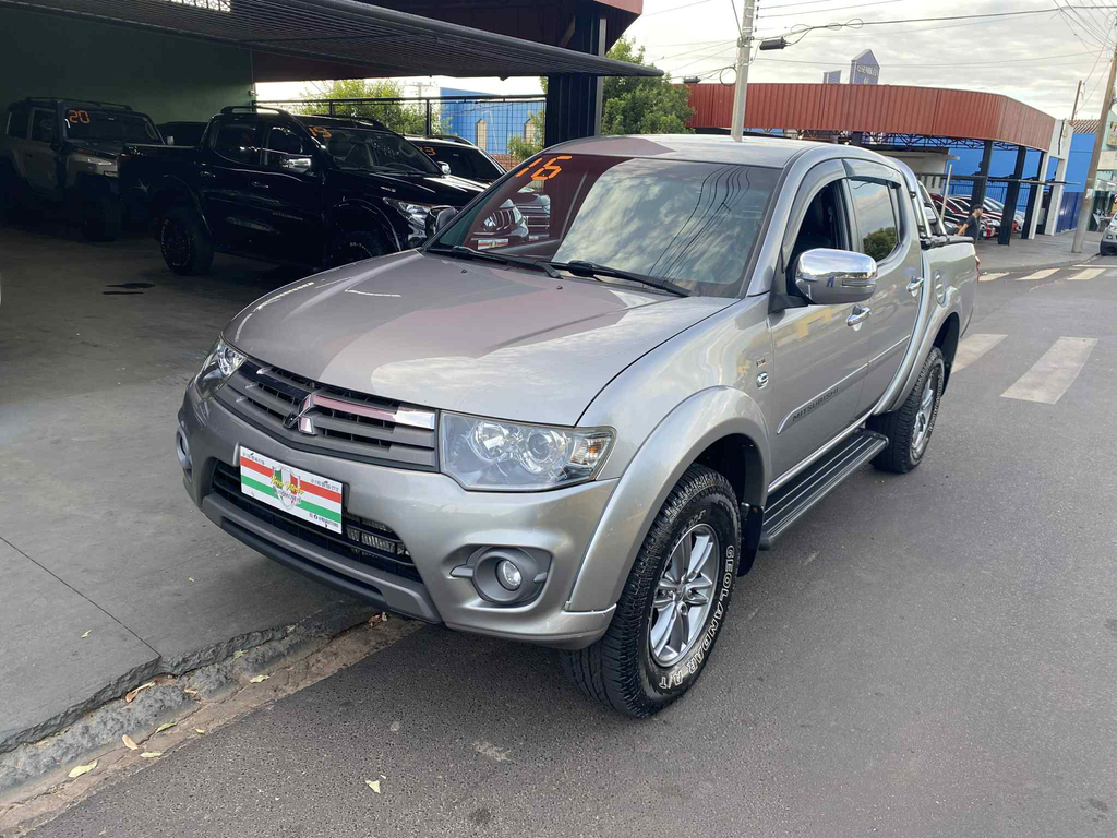 Mitsubishi L200 Triton Prata