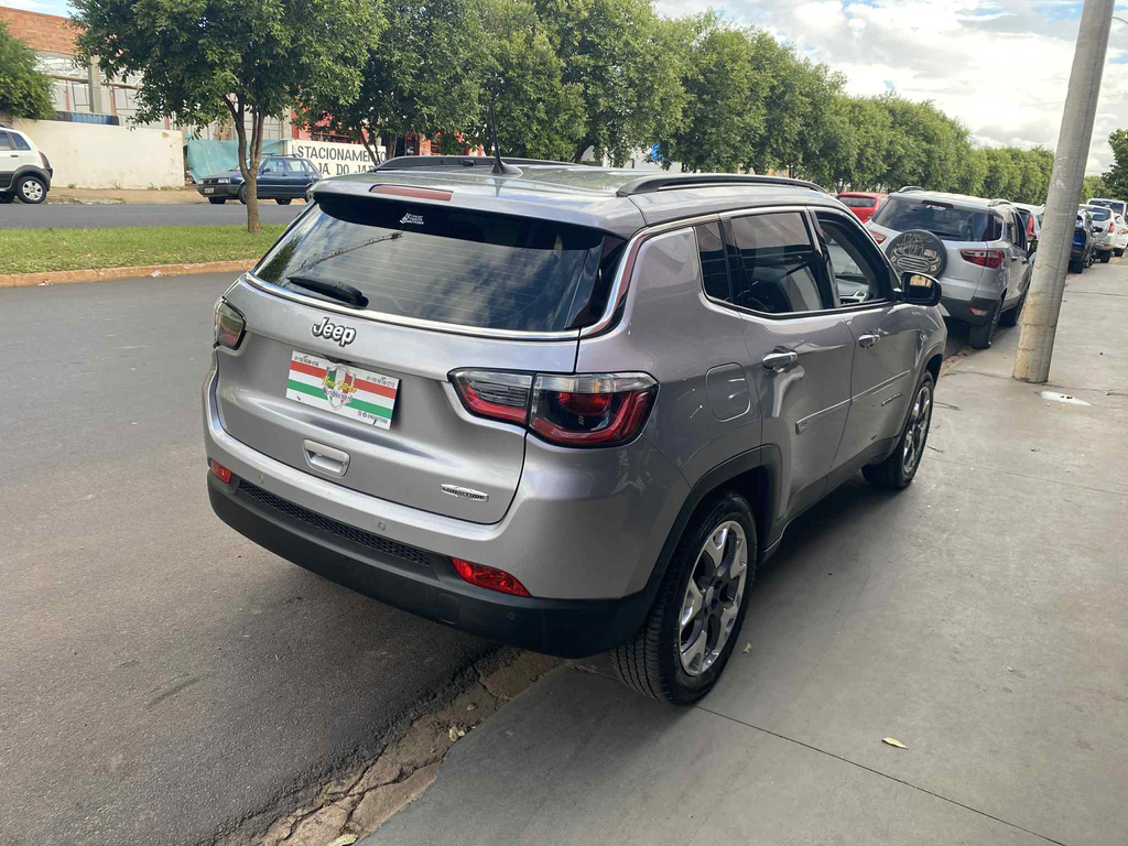 Jeep Compass Prata