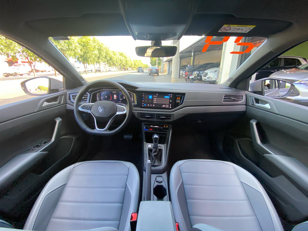 Volkswagen Nivus Cinza