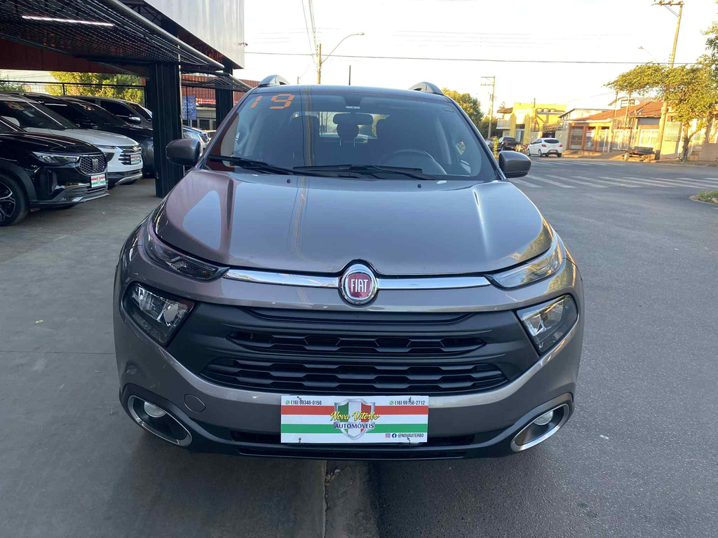 Fiat Toro Cinza