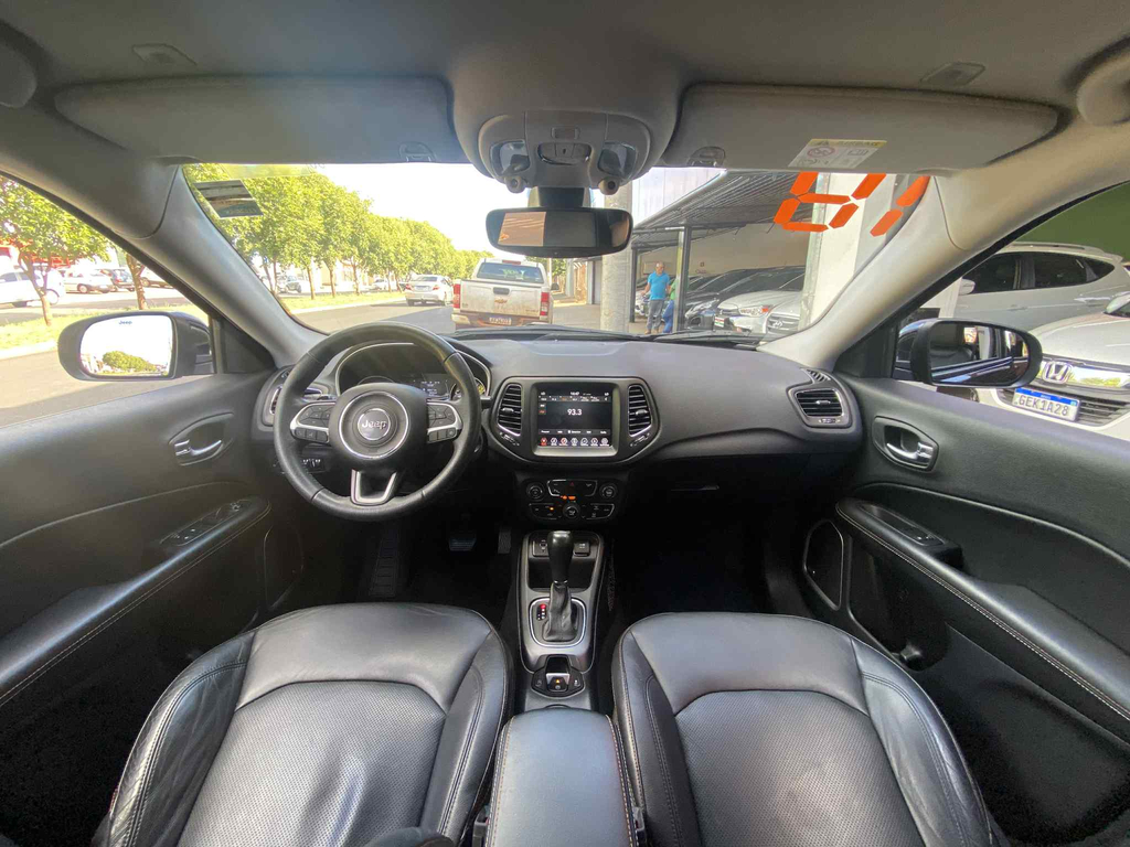 Jeep Compass Preto