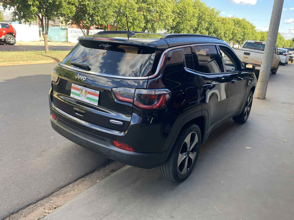 Jeep Compass Preto